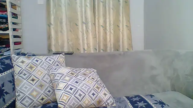 Petite 254 online show from April 30, 12:49 am