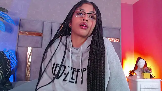 JuliaRose ks online show from October 10, 12:10 pm