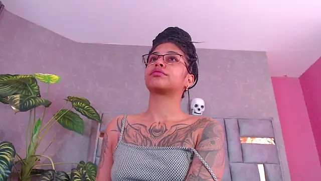 JuliaRose ks online show from October 13, 12:19 pm