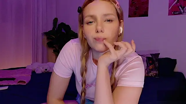 AlinaCarter online show from March 19, 12:59 am