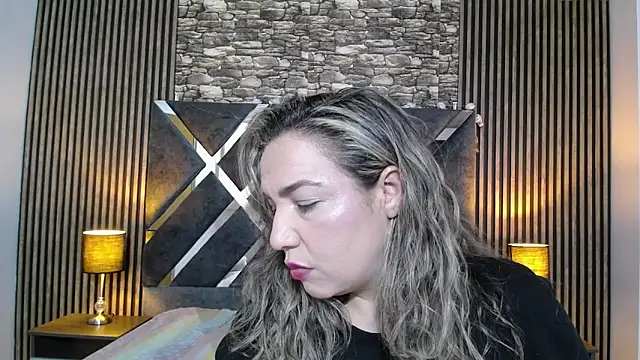 marie hss online show from February 9, 8:00 pm