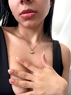 Liissa cute  online show from November 19, 7:25 pm