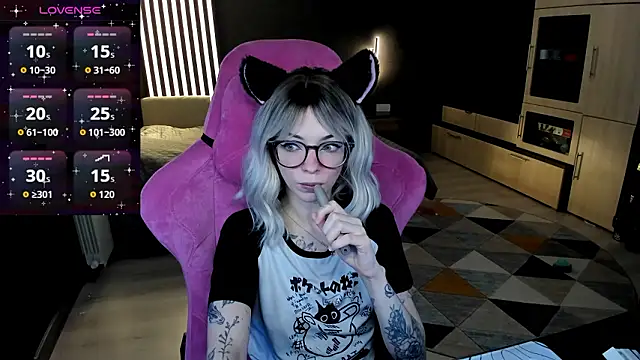 The love project online show from March 16, 11:19 pm