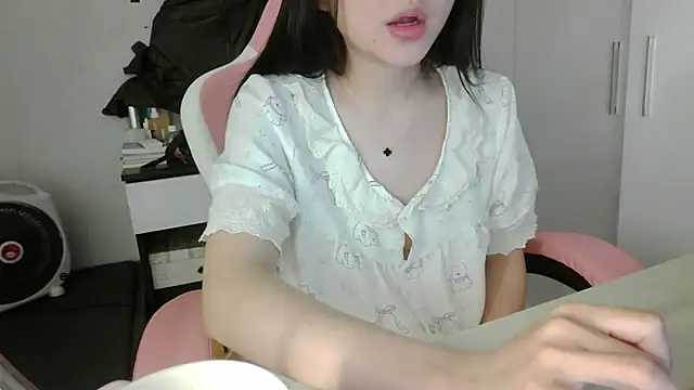 Yin-girl online show from March 12, 5:26 pm