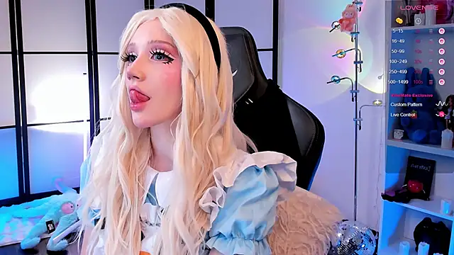 LilithLin online show from February 6, 12:58 am