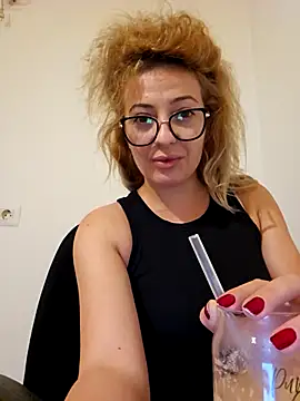 Selenna emma online show from October 28, 3:51 pm