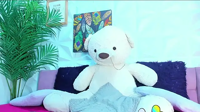 Snapshot of Briyit_Doll chatting on September 17, 5:16 am Briyit Doll online show from September 17, 5:16 am