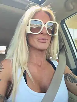 blondiluvsanal online show from September 26, 6:16 pm