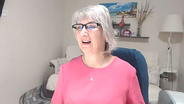 FleurMays online show from November 11, 9:50 am