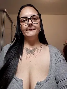 Jujuicy 97 online show from May 14, 12:22 pm