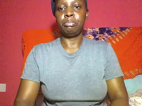 Snapshot of Sweeetie-p chatting on October 9, 6:45 pm Sweeetie-p online show from October 9, 6:45 pm