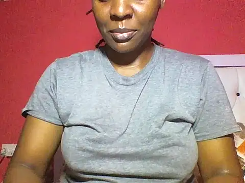 Snapshot of Sweeetie-p chatting on October 18, 7:44 am Sweeetie-p online show from October 18, 7:44 am