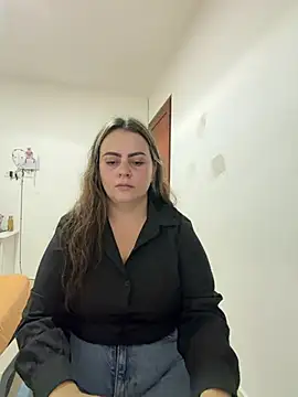 Im Amelia online show from July 19, 6:10 pm