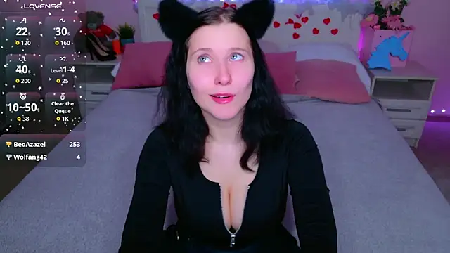 SarahStanley online show from February 24, 4:38 pm