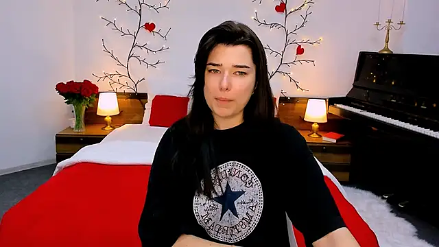  Sun Shy  online show from October 9, 9:24 am