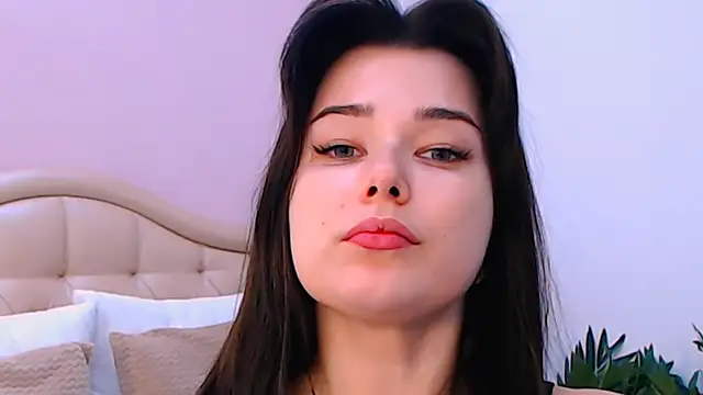  Sun Shy  online show from November 22, 8:11 pm