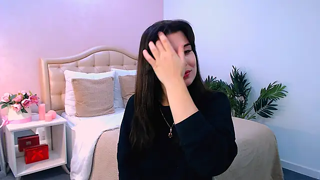  Sun Shy  online show from November 20, 1:23 pm