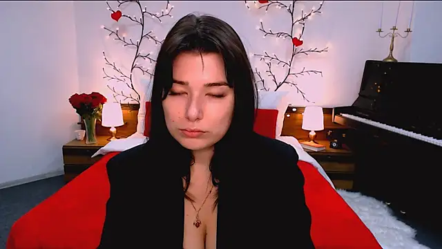  Sun Shy  online show from November 26, 9:10 am