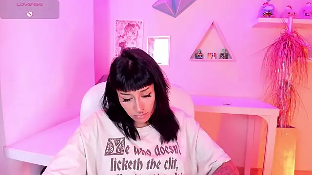 Valkiria ponce online show from January 14, 5:45 am