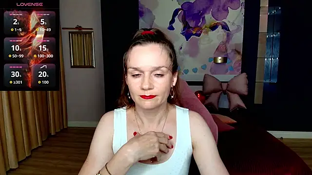 AriaGray online show from July 6, 7:38 pm