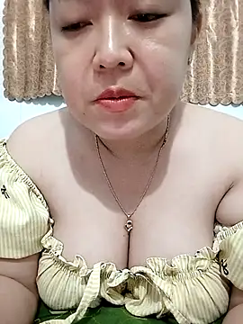 VyOanh2K online show from November 18, 3:35 pm