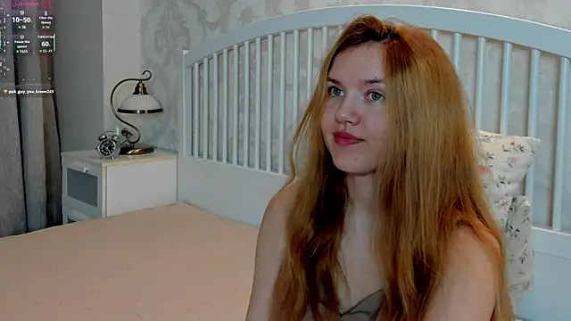 Eva  Lewis online show from July 21, 10:49 am