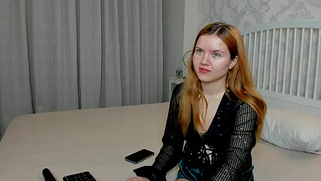Eva  Lewis online show from May 2, 3:54 am