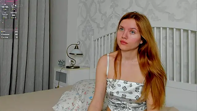 Eva  Lewis online show from June 15, 4:56 am
