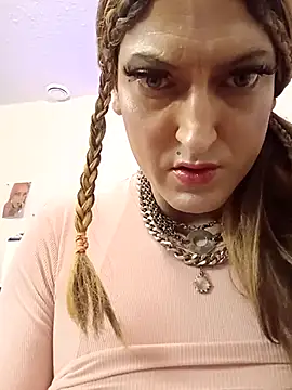Snapshot of sissytrapdolly24 chatting on October 1, 5:51 pm sissytrapdolly24 online show from October 1, 5:51 pm