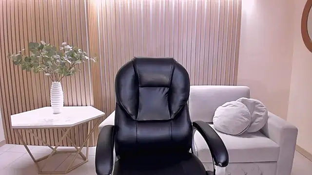 AbbyDalton online show from June 18, 7:41 pm