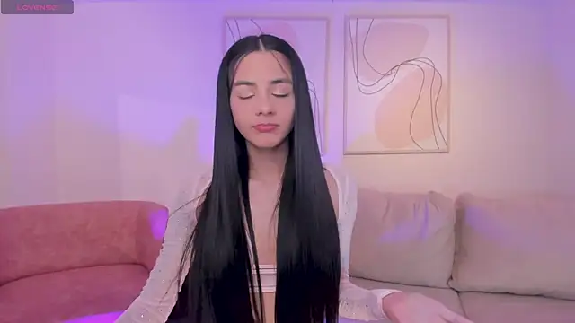 HannahJamesX online show from April 2, 1:08 pm