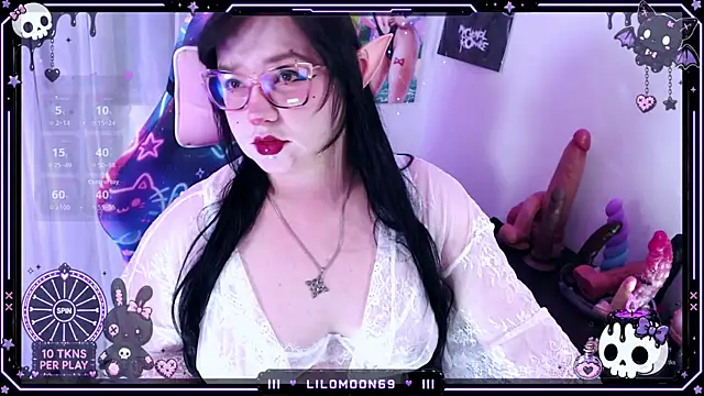 LiloMoon69 online show from August 7, 7:04 am