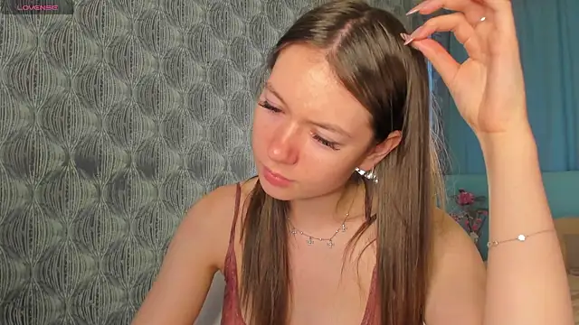 Nicole Charm online show from June 26, 5:20 am