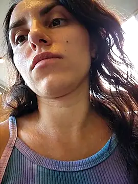 Snapshot of Izabella_Bella chatting on September 15, 8:22 am Izabella Bella online show from September 15, 8:22 am