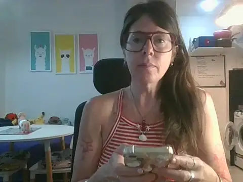 Snapshot of Calentandote chatting on October 14, 9:56 am Calentandote online show from October 14, 9:56 am