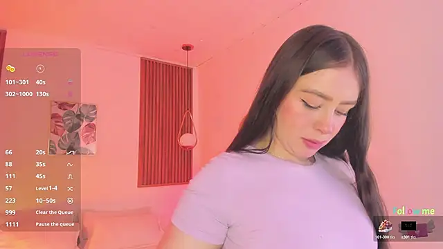 TiffanyWright online show from November 6, 1:17 pm