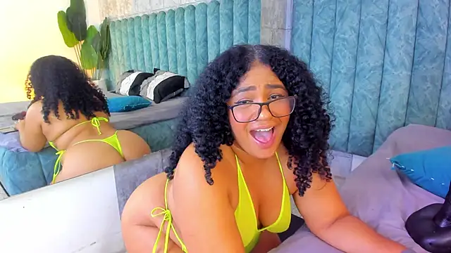 Annie-Wolf online show from October 5, 10:15 pm