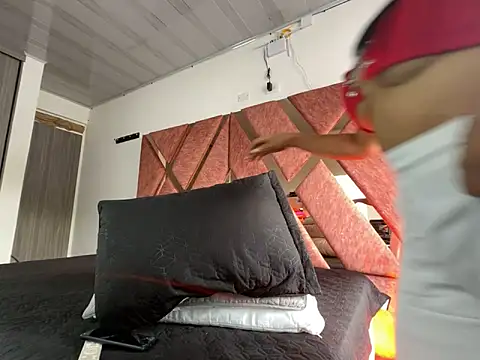 Candy sexyy online show from April 14, 8:20 pm