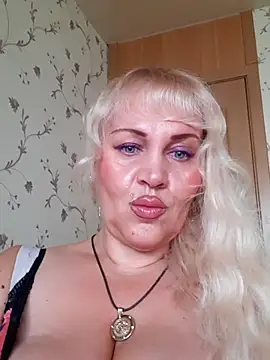 IsabellaBoni online show from October 1, 7:02 am