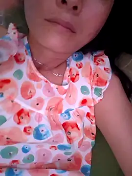 Baby-sexytits18 online show from October 11, 7:35 am