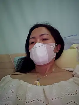 Baby-sexytits18 online show from October 28, 11:09 pm