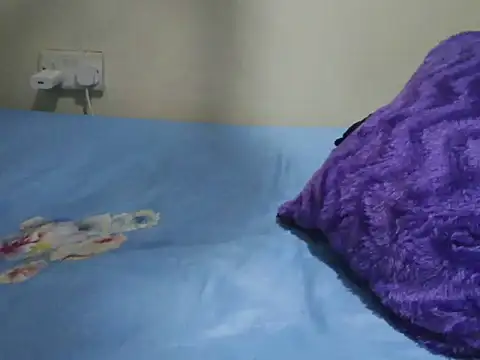 juiccypussy online show from June 19, 2:42 pm