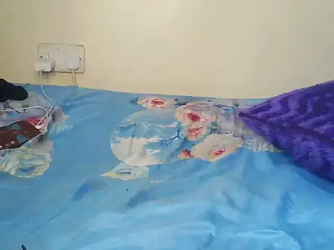 juiccypussy online show from July 2, 4:18 am