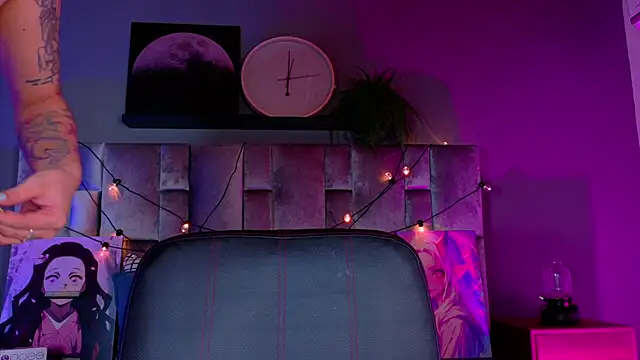 AmbarHills 1 online show from November 14, 11:43 am