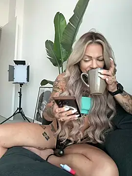 Divina X  online show from July 20, 4:48 am