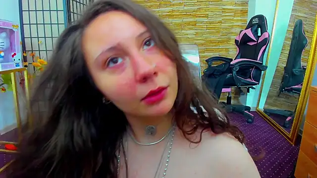 AishaRouhi online show from January 6, 5:22 am