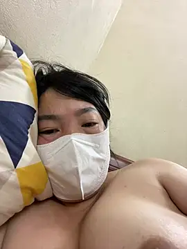 Hachi Sweetbabie  online show from April 30, 8:57 pm