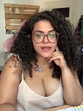 Curvydesifromgermany online show from July 30, 2:07 pm