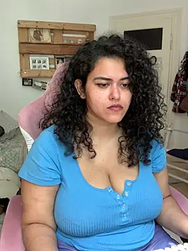 Curvydesifromgermany online show from July 17, 10:30 am