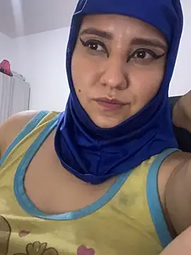 hannahayat online show from June 8, 1:28 am